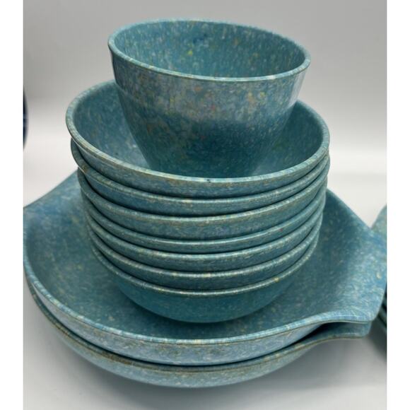 Northern Boston Other - Set of 15 Melamine Melmac Turquoise Speckle Dinner Plates & Cups NORTHERN BOSTON